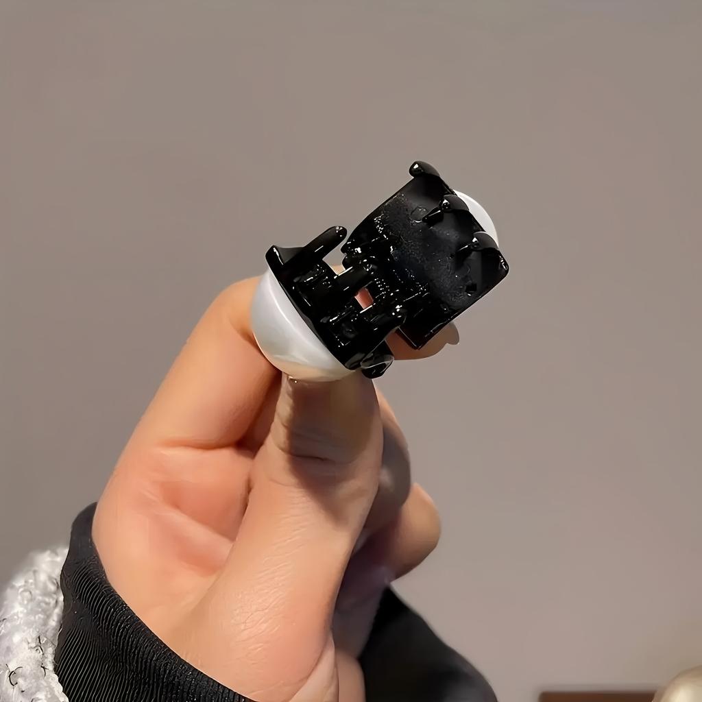 2pcs Light Luxury Pearl Hair with Mini Strong Grip Design Suitable for Fragmented Fashion Elegant Texture Versatile Headwear