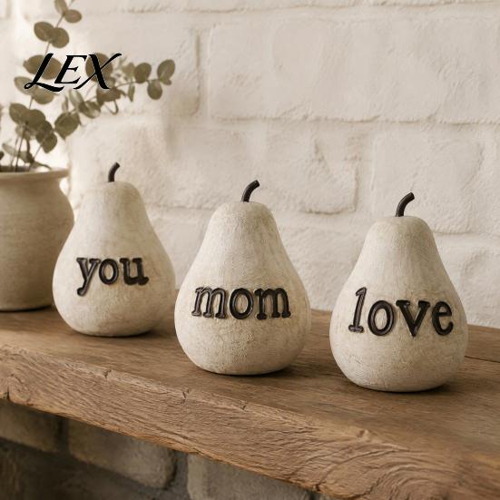 Decorative Table Ornaments Love/You/Mom Pear Sculpture, Resin Figurine, Vintage Style Living Room Accent Pieces Mother Birthday Ornament for
