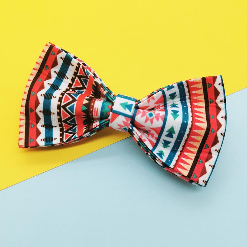 Classic Ethnic Pet Bow Tie Collar for Dogs and Cats - British Style S: 10*6cm
