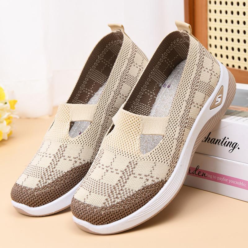 Women's Casual Shoes Soft Sole Cloth Shoes Fashion Platform Sneakers Flat Breathable Mom Shoe Slip on Lightweight Women Shoes