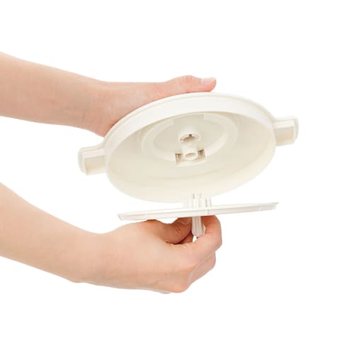 Risu Salad Spinner, Vegetable Drainer, White, 2.3L, Liberalista, Made In Japan