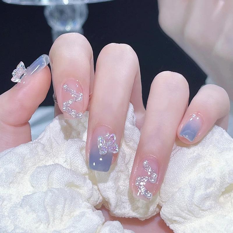 

Wearable Nail Art: Removable Green Pothos Short Nail Tips - Spring/Summer 2025 Collection