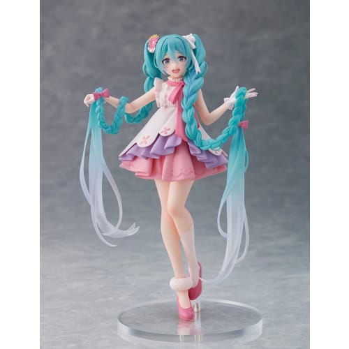 Hatsune Miku Wonderland Figure Rapunzel