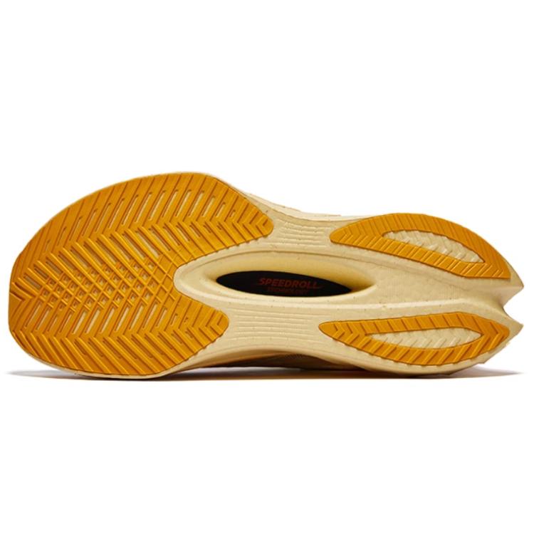 Saucony Endorphin Pro 4 Cushioned Slip-Resistant Low-Top Running Shoes Men's Beige Yellow Saucony S20939-500