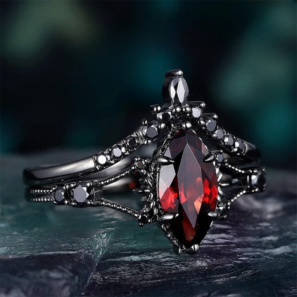 2Pcs/Set Fashion Black Gold Color Rhinestone Zircon Rings For Women Red Crystal Rings Wedding Engagement Jewelry Gifts