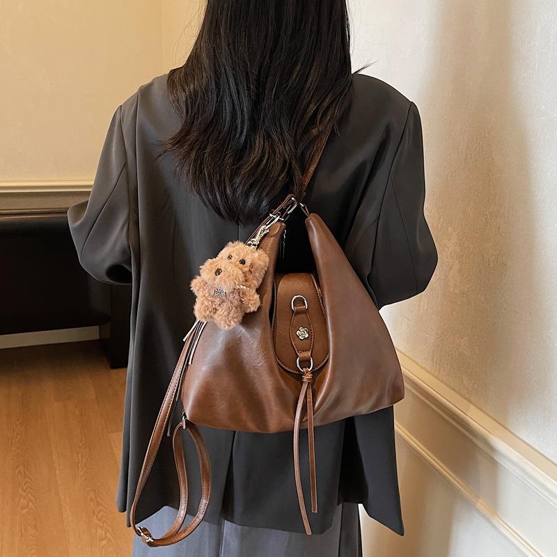 Women's Retro Single Shoulder Bag - Autumn 2025 Trendy Fashion, Korean-Style, Large Capacity Tote Backpack