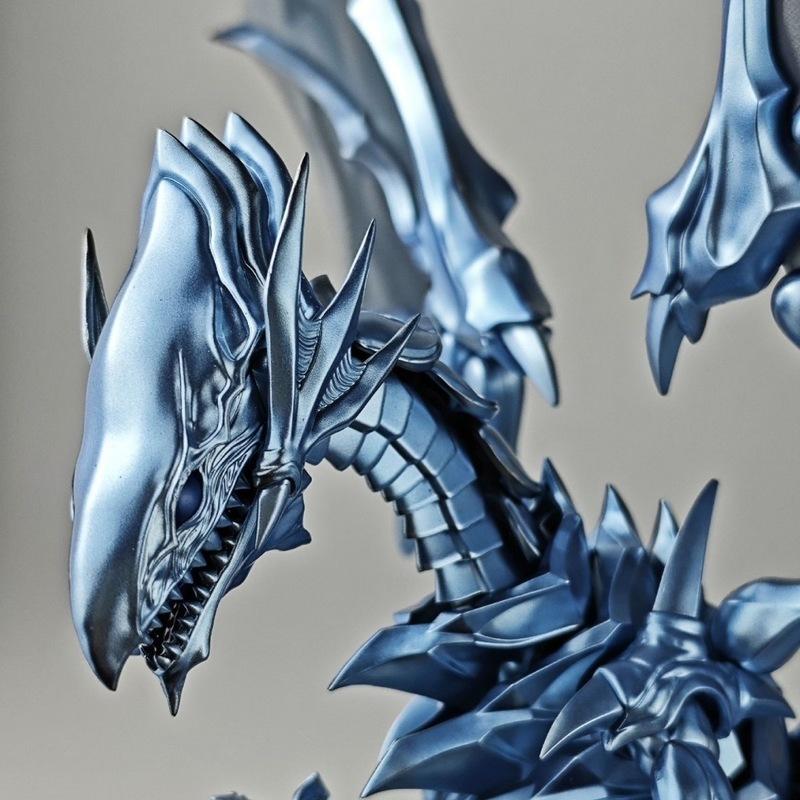 Latest Yu-Gi-Oh Blue-Eyes White Dragon Model Metal Spray-Painted Action Figures Assembly Kit Desktop Ornament Boys Collect Gifts