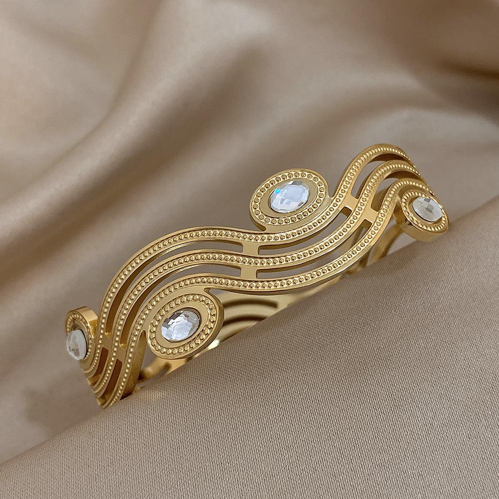 Vintage Wave Twisted Stainless Steel Cuff Bangles Bracelets for Women Charm Rhinestone Gold Plated Bracelet Waterproof Jewelry