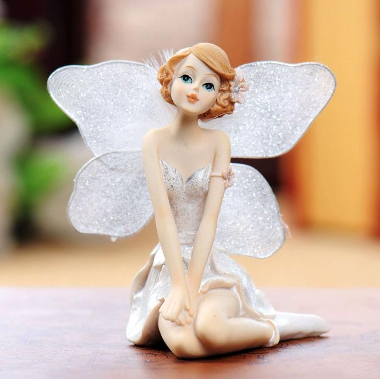 European Cute Elf Girls Resin Angel Figurines Office Desk Fairy Statue KTV Bar Ornaments Decor Home Furnishing Decoration Crafts