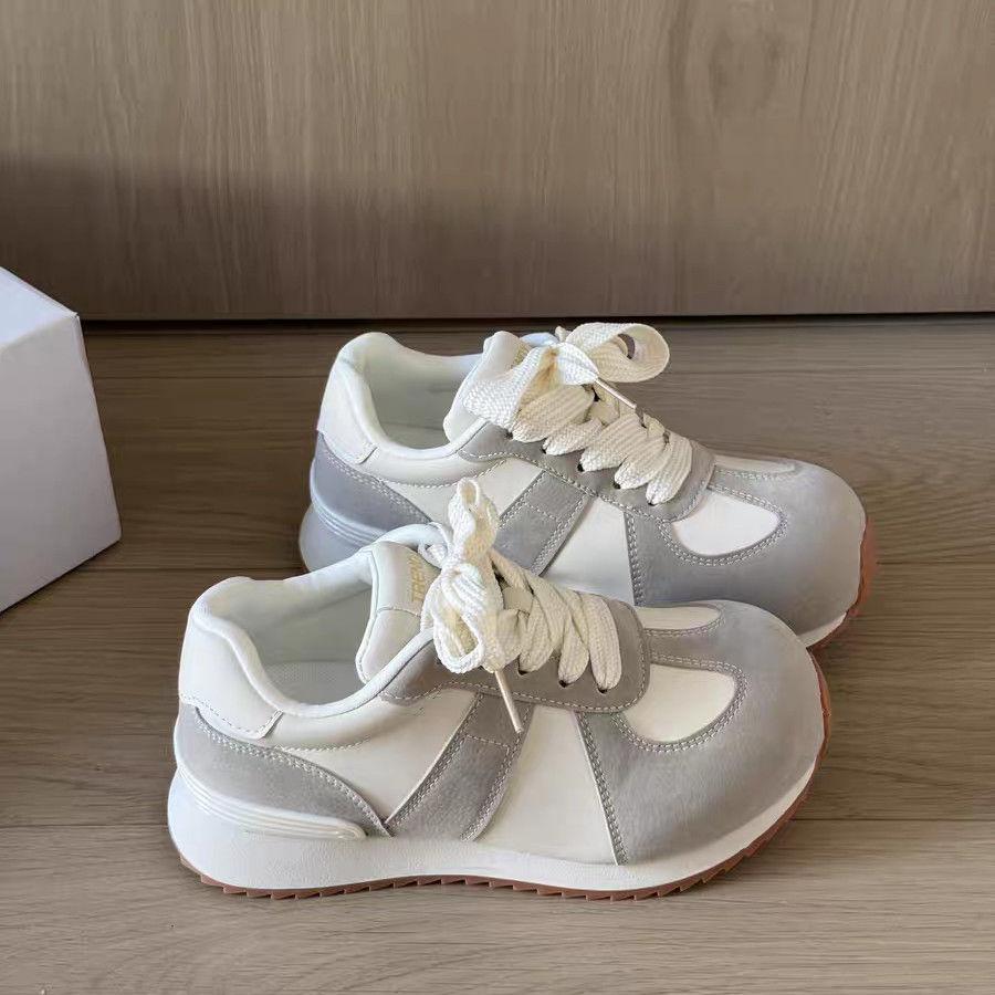 Casual Women's Spring New Versatile and Small Lightweight Soft-soled Sports Shoes