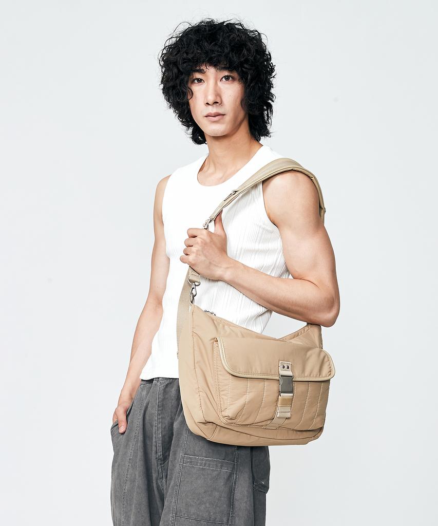 Vlot Cinch Strap Hobo Bag [Beige]