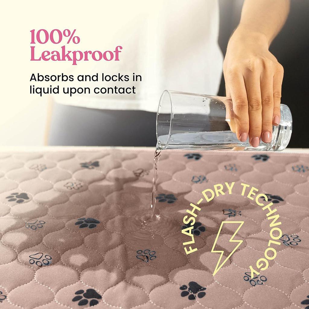Washable Quilted Pet Pee Pads - Absorbent, Non-slip Sleeping Mats for Dogs & Cats.