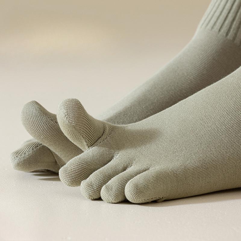 Women's Spring Five-finger Socks, Solid Color Sweat-absorbing Mid-calf Cotton Socks, Boneless Sewn Anti-pilling Toe Separation Socks