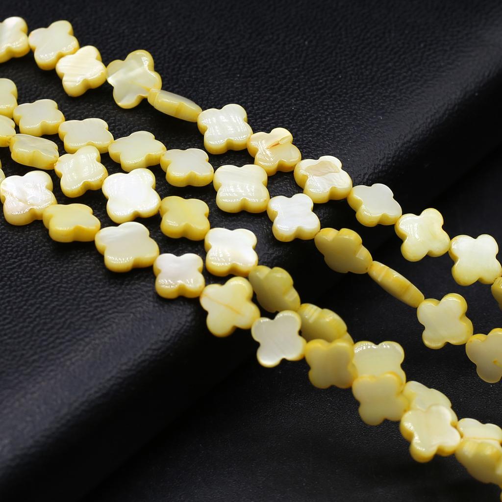 Naturalne koraliki z muszli słodkowodnych barwione koraliki Quatrefoil do tworzenia biżuterii DIY naszyjnik bransoletka kolczyki akcesoria