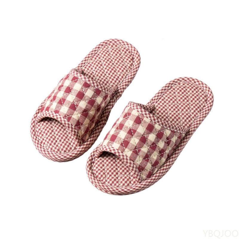 Fashion Indoor soft soled home shoes fabric slippers for couples anti slip breathable men's women's slippers for indoor home use