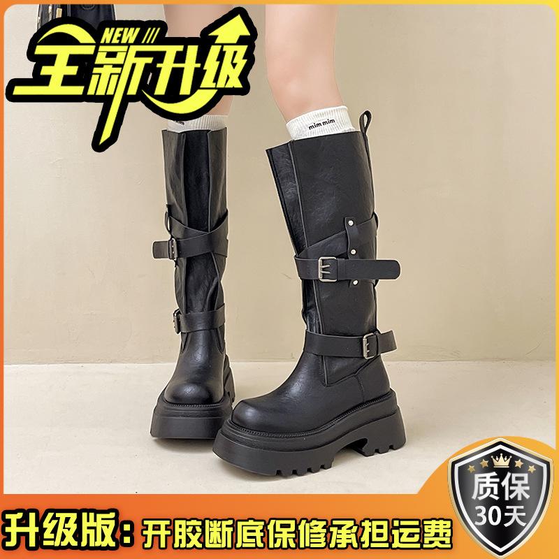 Versatile retro belt buckle locomotive boots women's autumn fashion design sense small leather boots thick sole heightening knight boots