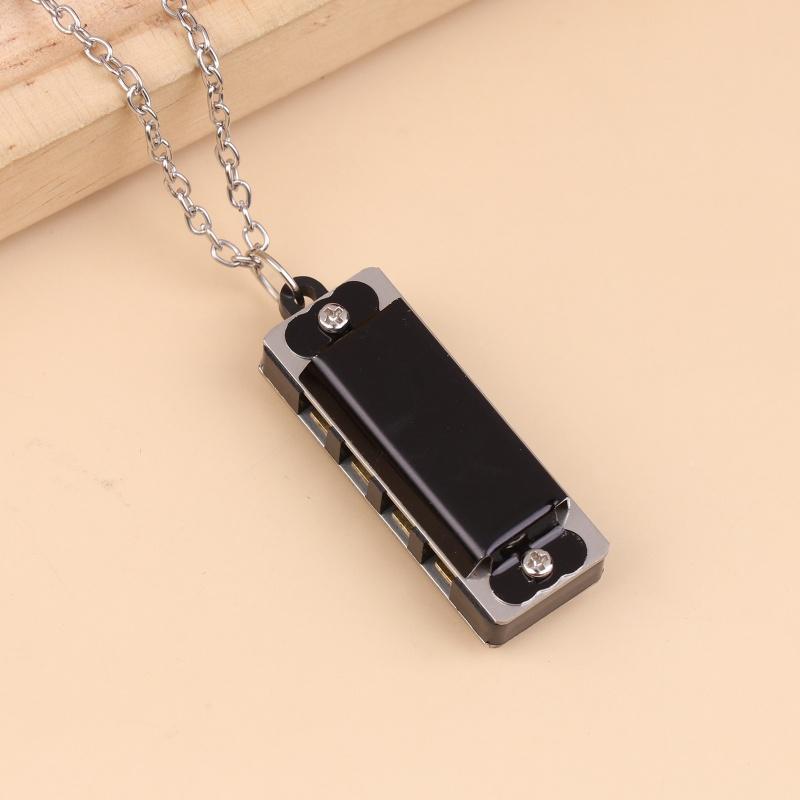 

4-Hole 8-Tone Mini Necklace Harmonica Musical Instrument Toys For Kids Children s Elementary School Entrance Music Gift чорний