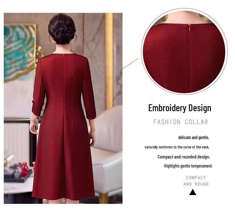 Elegant Spring 2026 Mother-of-the-Bride Petite Dress