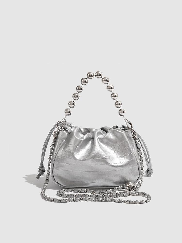 2025 new spring and summer super fire shoulder oblique span small bag silver bucket bag women's premium pleated pearl chain bag
