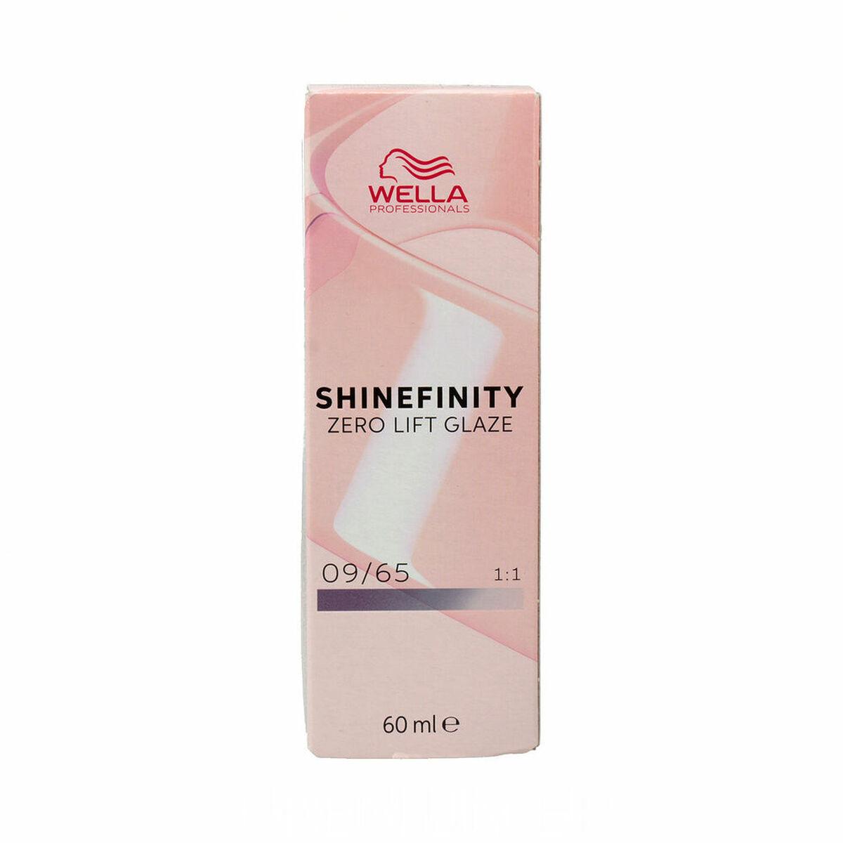 

Стойкая краска для волос Wella Shinefinity color Nº 09/65 (60 мл)