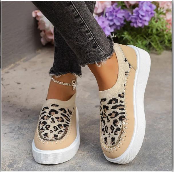 модные осенние женские туфли из вулканизированной кожи с круглым носком на плоской подошве для женщин туфли на платформе без застежек легкие повседневные туфли на плоской подошве из сетки для женщин 43 3980₽