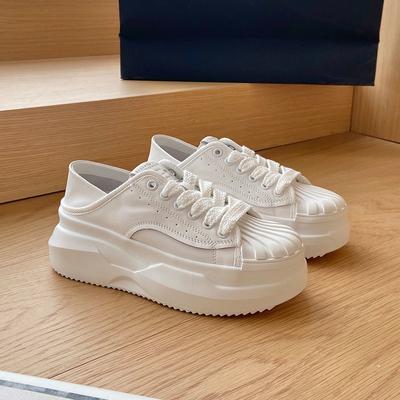 Zapatos Blancos Pequeños de Cuero con Suela Gruesa y Puntera de Concha para Mujer Verano Nuevo Calzado Deportivo Casual Tendencia