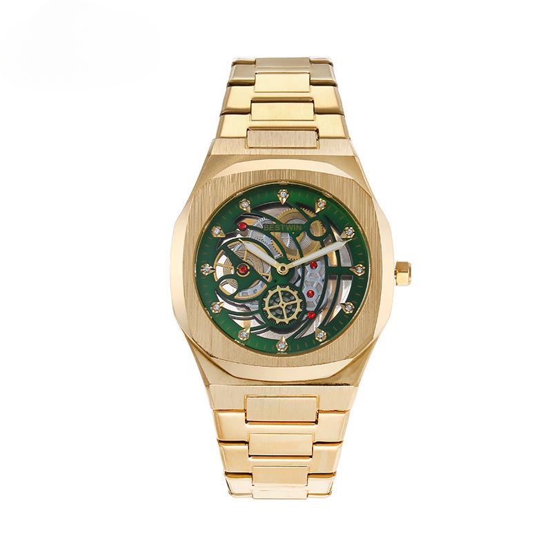 Modische Skelett-Uhr für Herren Schmetterlingsschließe Herrenuhr Durchsichtiger Boden Quarzuhr