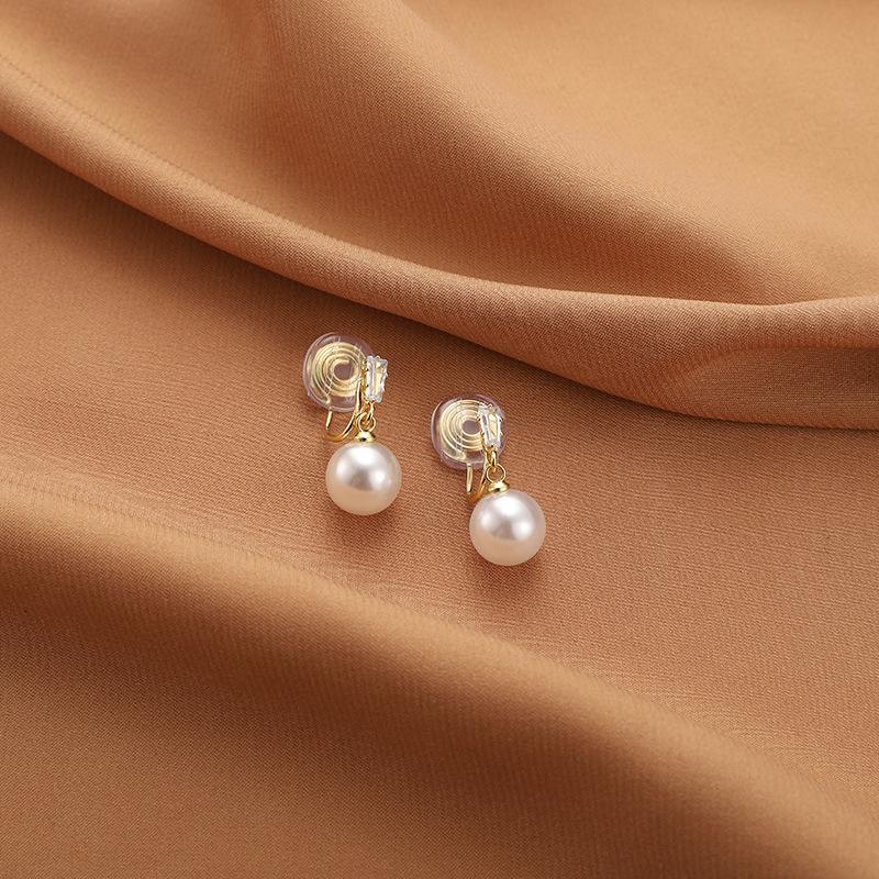 Pearl Mosquito Coil Disc Ear Clips: No-Pierce, Elegant French-Style Earrings for Women