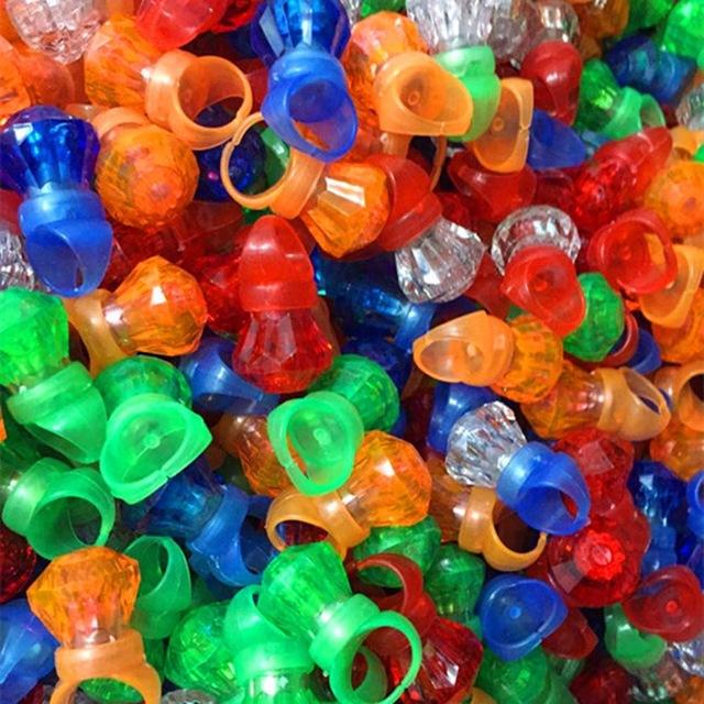 Plastic Diamond Shape Led Finger Ring Light-up Toys Mix Colors Light Simulation Kids Toy Party Decoration