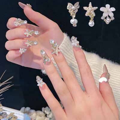 3 Stücke Nagel Pentagramm Dekore glänzend 3D Effekt Glanz DIY Mini Schmetterling Faux Perle Anhänger fünfblättrige Blume