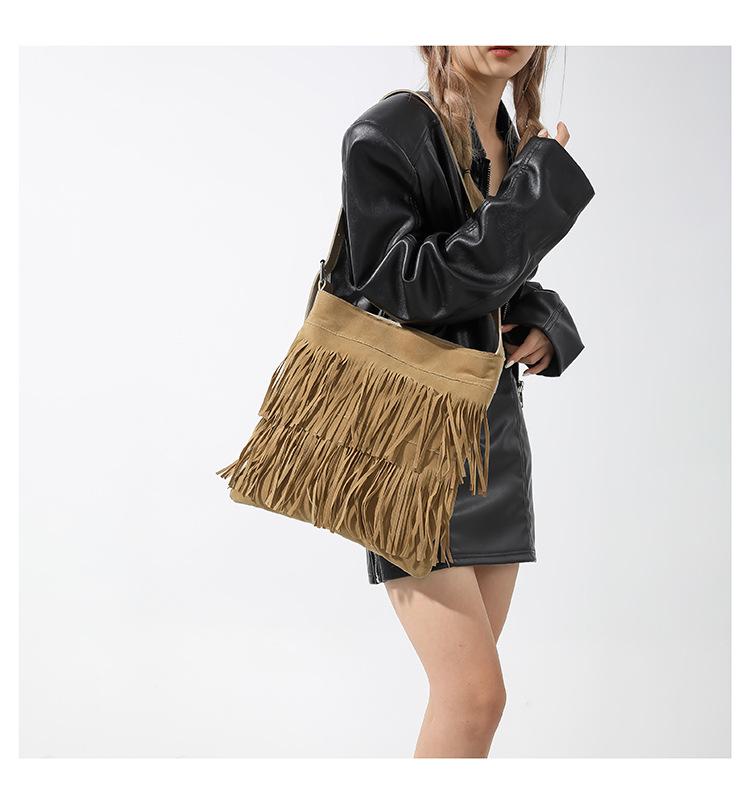 Women's Large Capacity Retro Tassel Shoulder Bag - Autumn 2023 Fashion