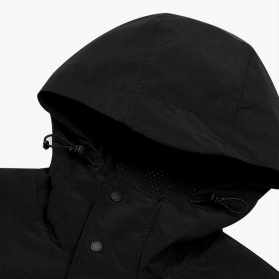 New Balance Men's New Balance Multiple Pockets Woven Hooded Jacket Black AMJ21356-BK