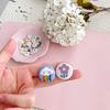 10Pz/sacchetto Giapponese Carino Cartone Animato 25mm Mini Spilla Borsa a Mano Zaino Tessuto DIY Spilla Decorativa Kawaii Spille (Modello Casuale)
