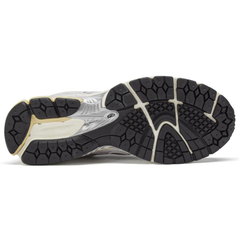 New Balance Thisisneverthat X 860v2 'White' Sneakers ML860TW2