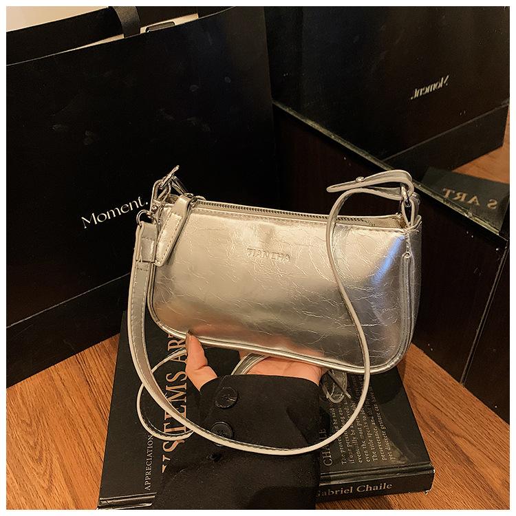 Small Bag Women's Summer Versatile New Fashion Messenger Bag Shoulder Armpit Small Square Bag