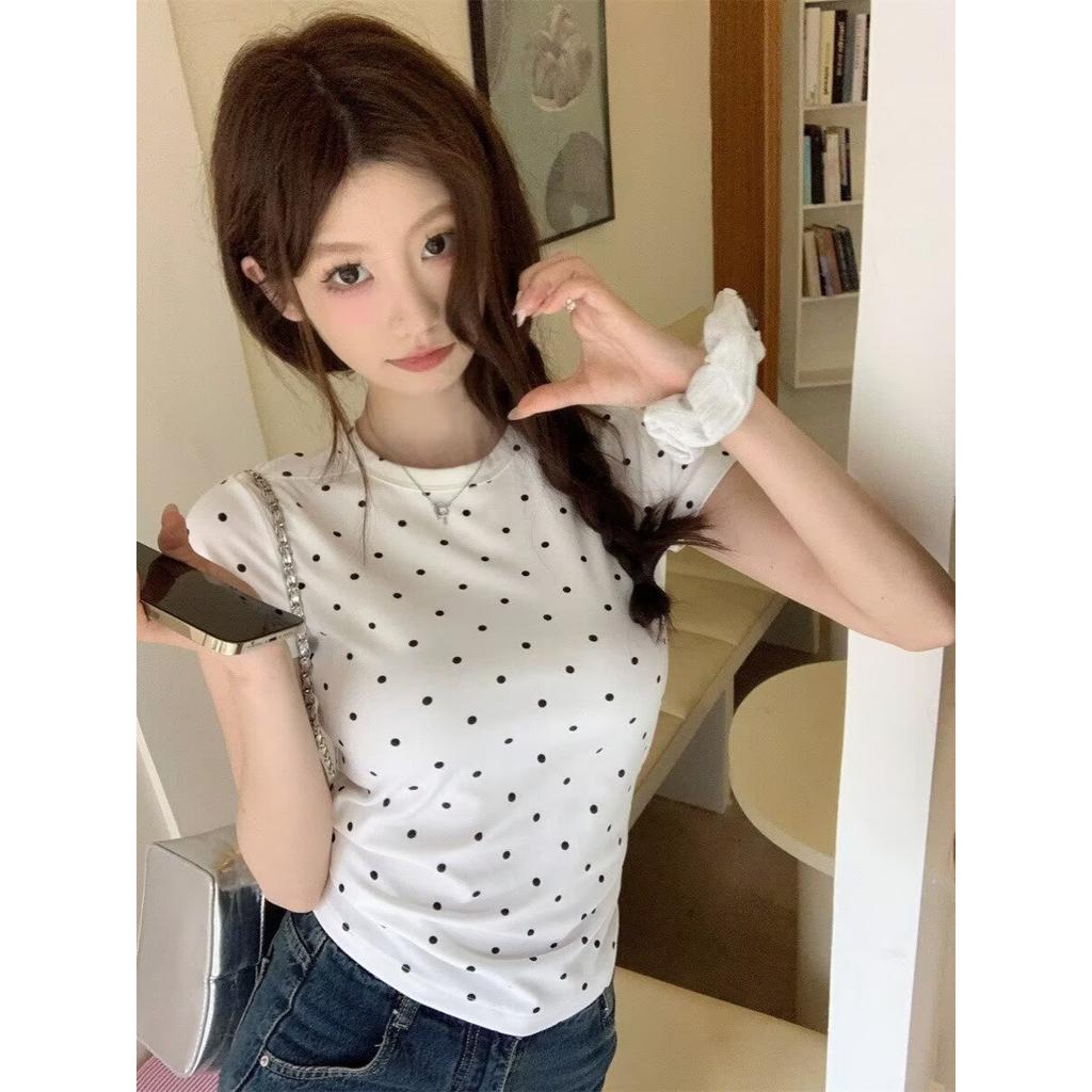 Student polka dot short-sleeved T-shirt women's summer new Korean slim and thin fashion versatile top tide