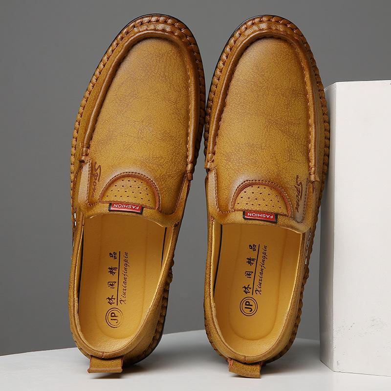 New Style Classic Retro Loafers Light Driving Leather Shoes Sewing Comfortable Men Casual Slip-on Shoe