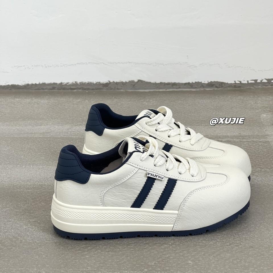 Leather German Training Shoes Women's 2025 Early Autumn New Round Head Platform Lace-up Fashion Cowhide Casual Sports Little White Board Shoes