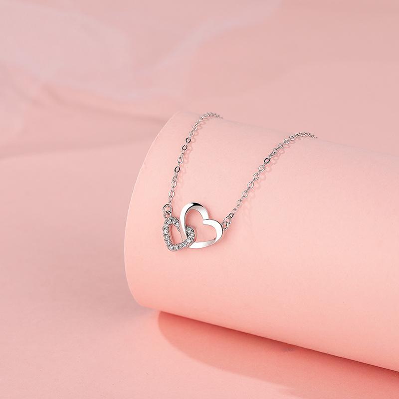 Simple Love Chain Necklace with Buckle, Women's Light Luxury, High Grade, Sweet Temperament, and Collar Chain