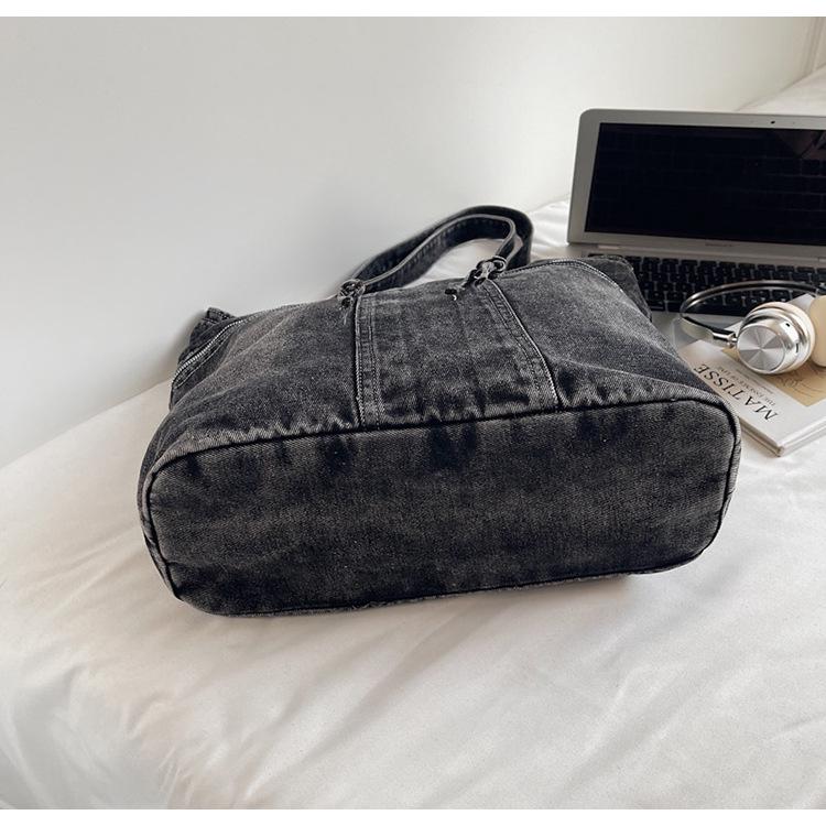 Retro Casual Multi-Pocket Washed Denim Tote Bag - 2025 Trendy Mommy Commute Shoulder Bag