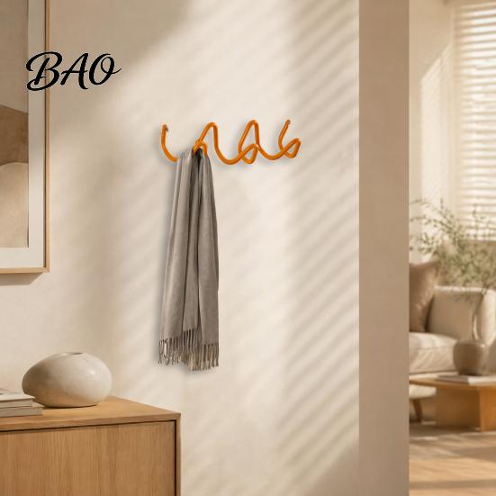 Iron Art Wall Hangers Decorative Wave Hook, Nordic Style Three Creative Hooks for Bags Mounted Storage Rack Entryway And Living Room