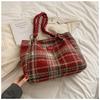 Große Karomuster Street Style Tragetasche für Damen mit hochwertigem Gefühl 2023 Neue Herbst Winter Handtasche