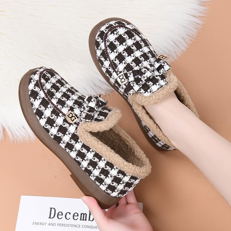 Processing custom winter new old Beijing cloth shoes women's cotton shoes middle-aged and elderly piled thickened warm mother shoes cotton boots