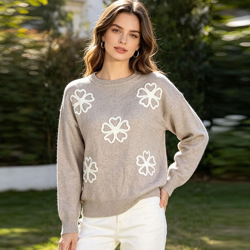 Womens Floral Embroidered Crew Neck Knit Sweater Winter Casual Elegant Top