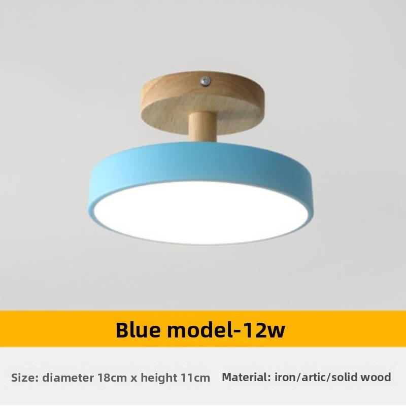 Minimalistische nordische LED-Deckenleuchte mit Holzkörper für die Beleuchtung von Hausfluren