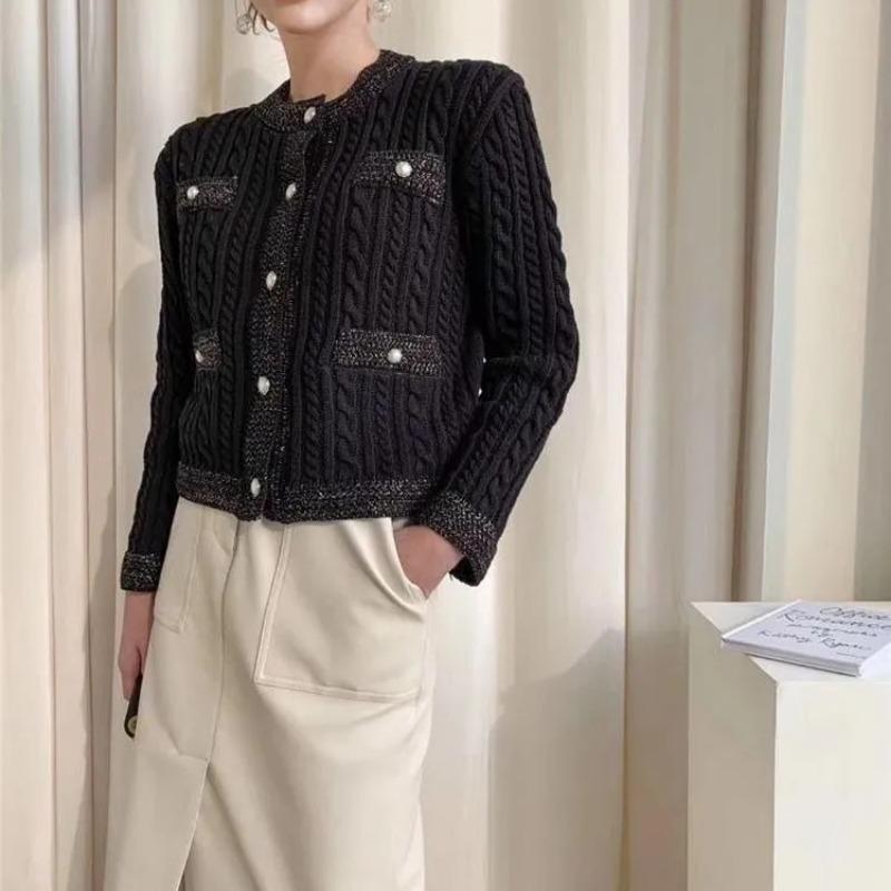 Short Knitted Cardigan Women's Solid Color Pearl Button Warm Coat Short Top New Fashion Simple Casual Commuting Spring Autumn