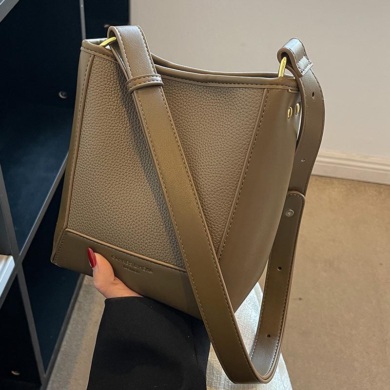 

Высококачественные женские сумки-ведра весна-лето новые текстурные сумки через плечо из искусственной кожи роскошные женские сумки-тоуты тренд (20cm<Max Length<30cm)