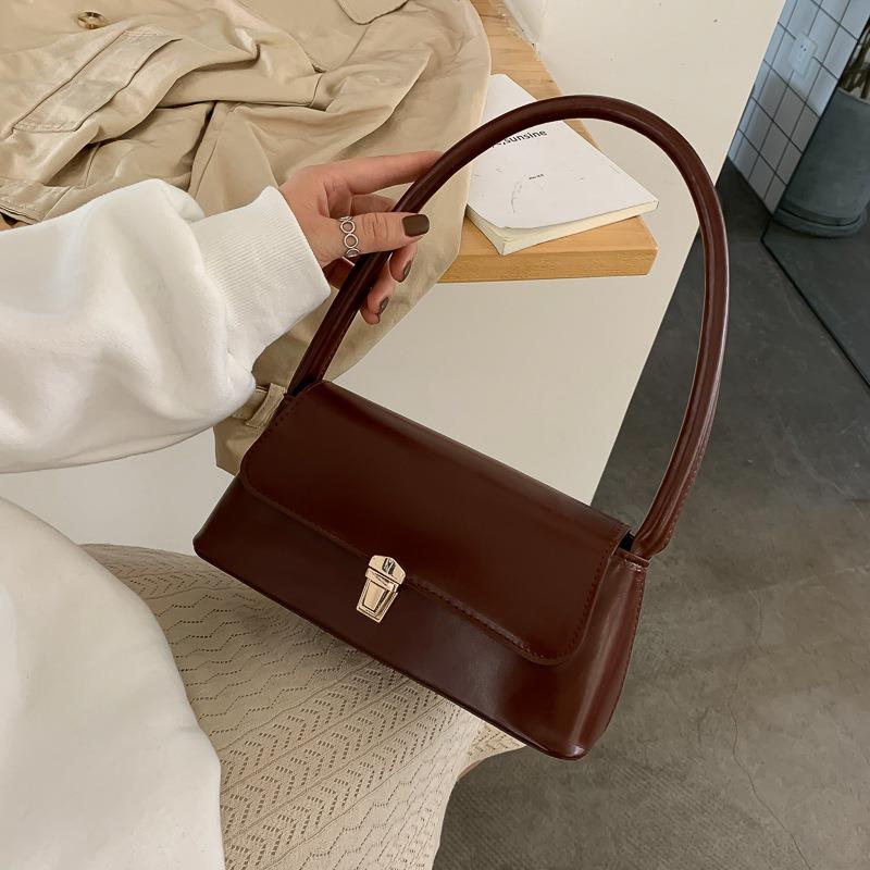 Popular women's bags autumn and winter baguette bags fashionable retro underarm bags versatile atmosphere portable temperament shoulder bags