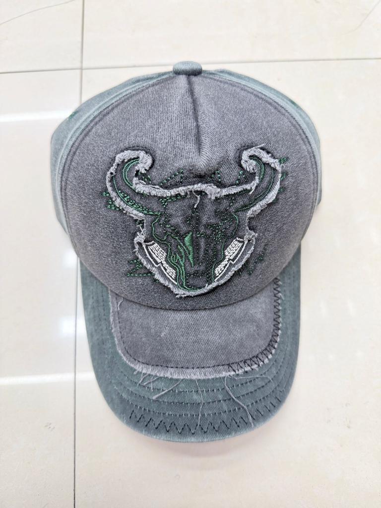 Pure cotton washed coating baseball hat cow head embroidered flower hat word sunshade duck tongue trendy and versatile