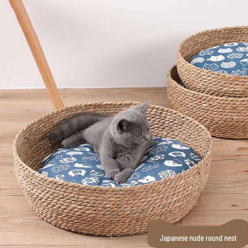 Cattail Woven Cat Bed: Summer Cooling Japanese Style, Scratch Pad, Pet Nest for All Seasons